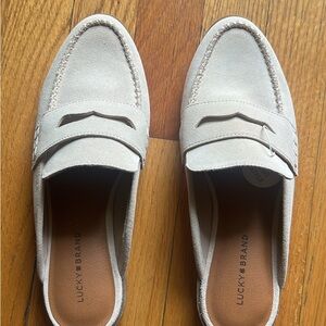 Lucky Brand Cream Loafers Slip-Ons